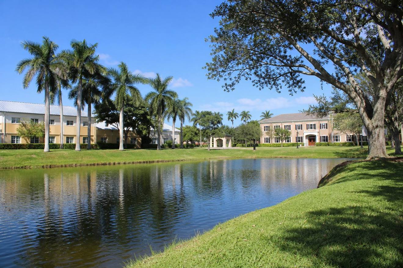 Streetscape and business district in Cooper City, Florida
