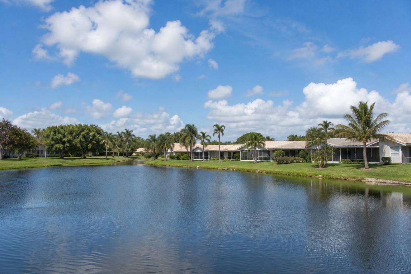 Streetscape and business district in Tamarac, Florida